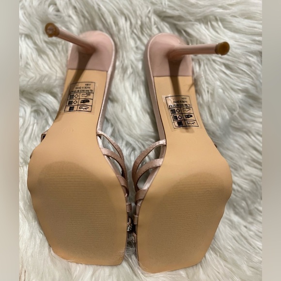 NIB Lulus Juen Light Nude Satin Rhinestone High Heel Slide Sandal -Size 11 - Picture 8 of 10